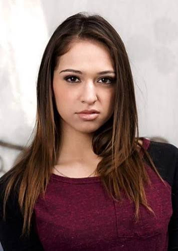 Sara Luvv
